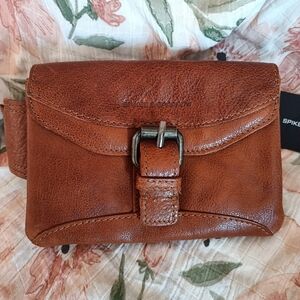 Spikes and Sparrow Leather Tan Caramel Belt BagWoman's